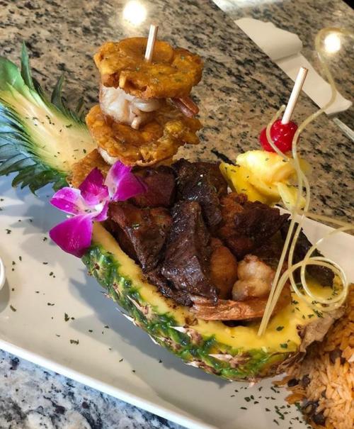 La Yaroa Troipical Restaurant in Virginia Beach serves up Caribbean-inspired meals.