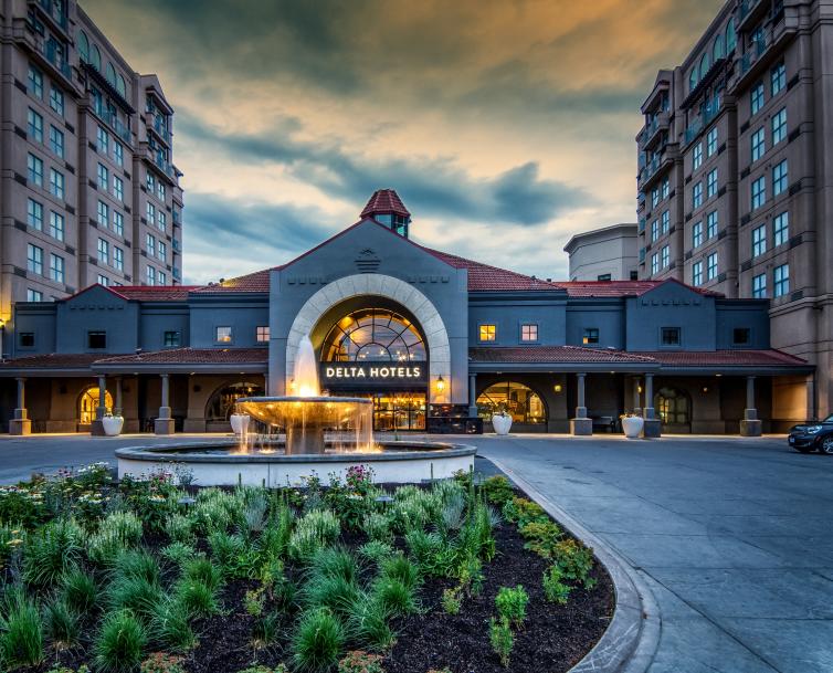 Delta Hotels by Marriott Grand Okanagan Resort - Exterior in the Morning