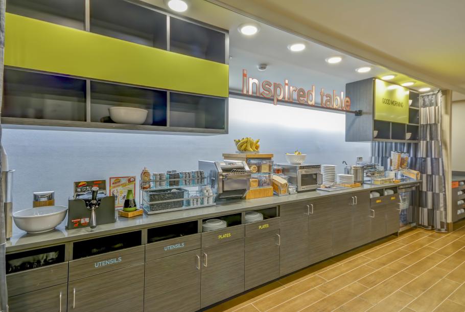 Breakfast Bar