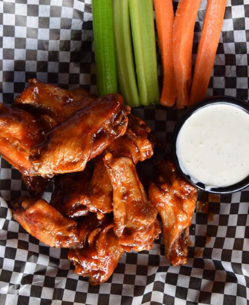 6 Spots to Get Wings in Sandy Springs | Grille's, Cafes & Taverns