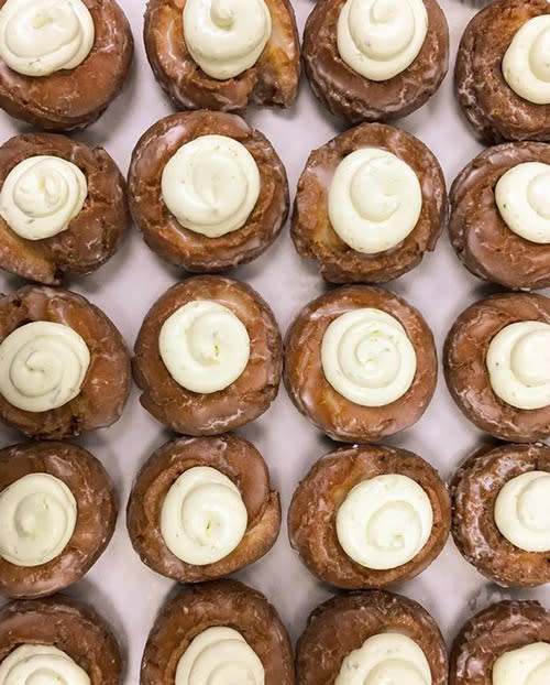 Hetty Arts Pastry Donuts - Instagram