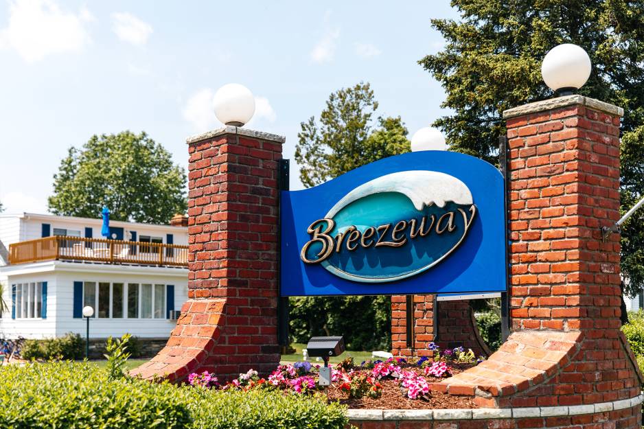 Breezeway Resort2
