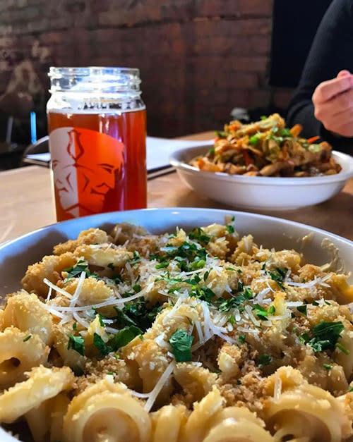 Trubble Brewing Mac n Cheese photo by Brett Gauger