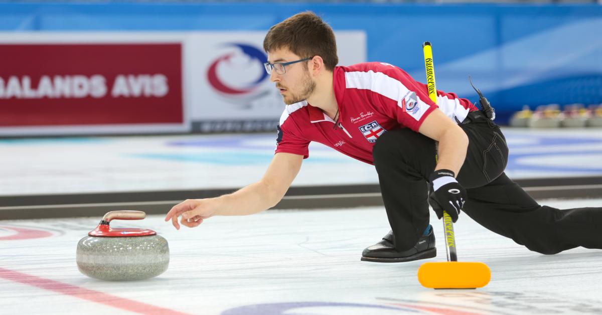 World Curling - Curling Throwing Rock