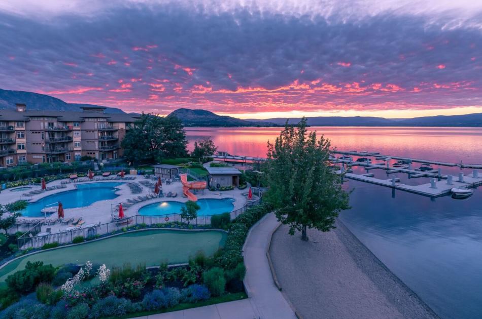 The Cove Lakeside Resort