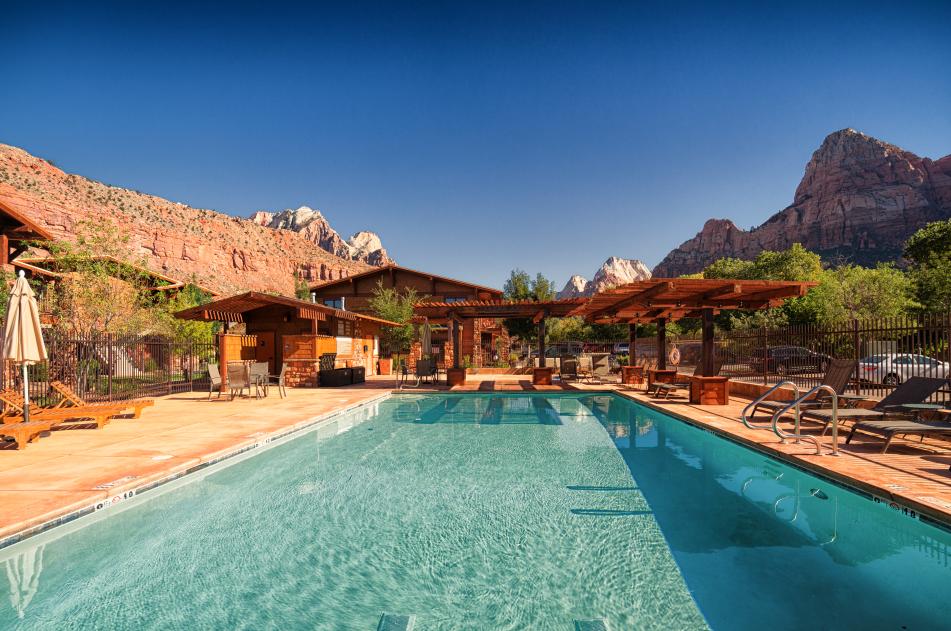 CABLE MOUNTAIN LODGE POOL & SPA