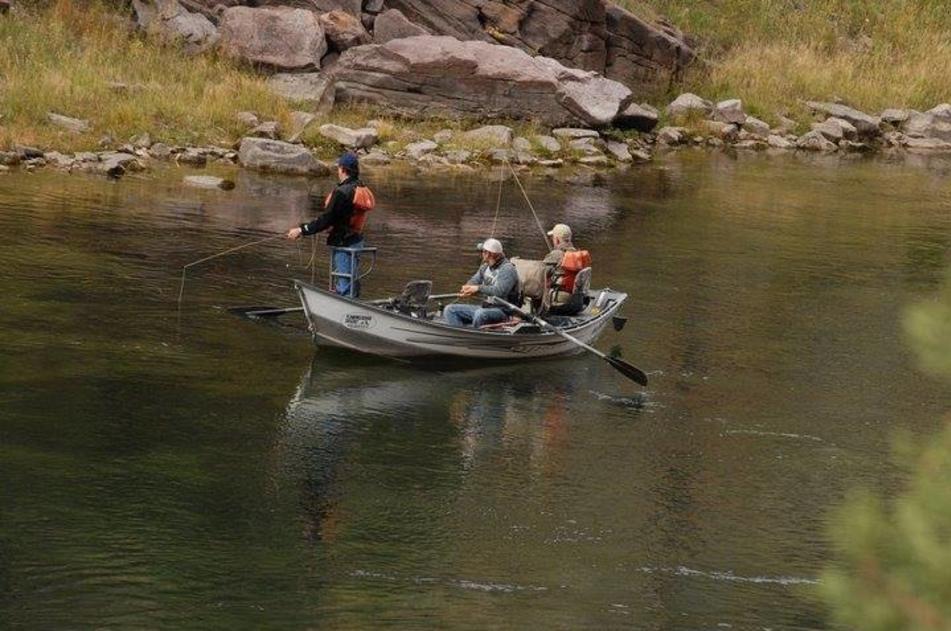Flaming Gorge Resort & Guides
