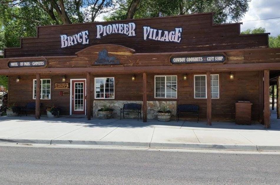 Bryce Pioneer Village Exterior