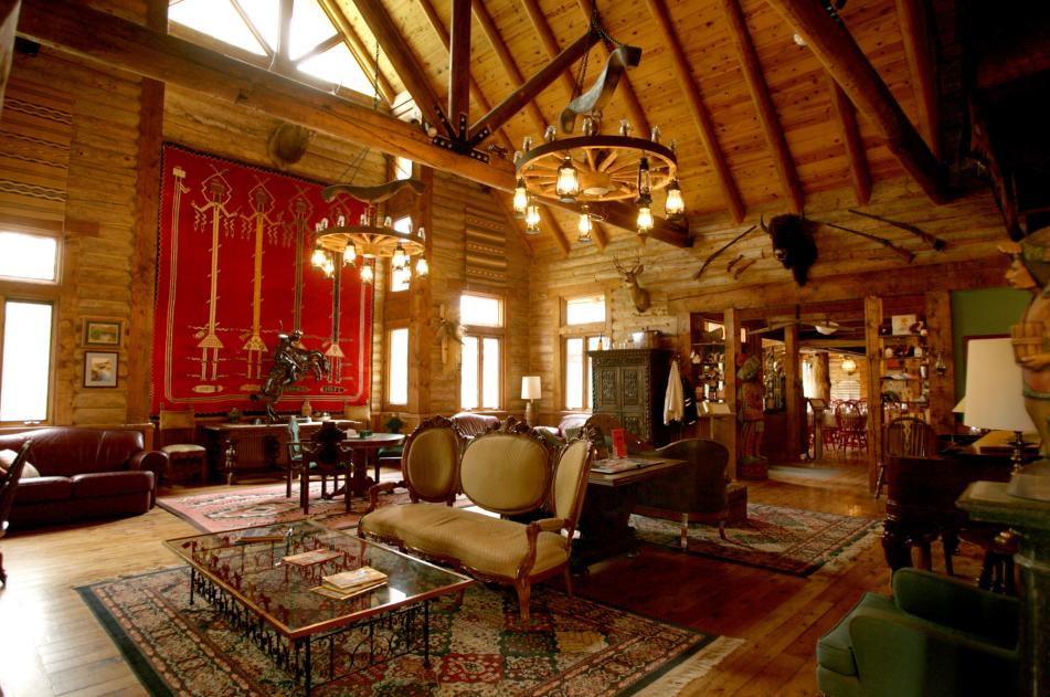 The Lodge at Red River Ranch Carousel 3