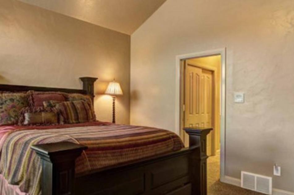 Lakeside Resort Properties Two Bed 6