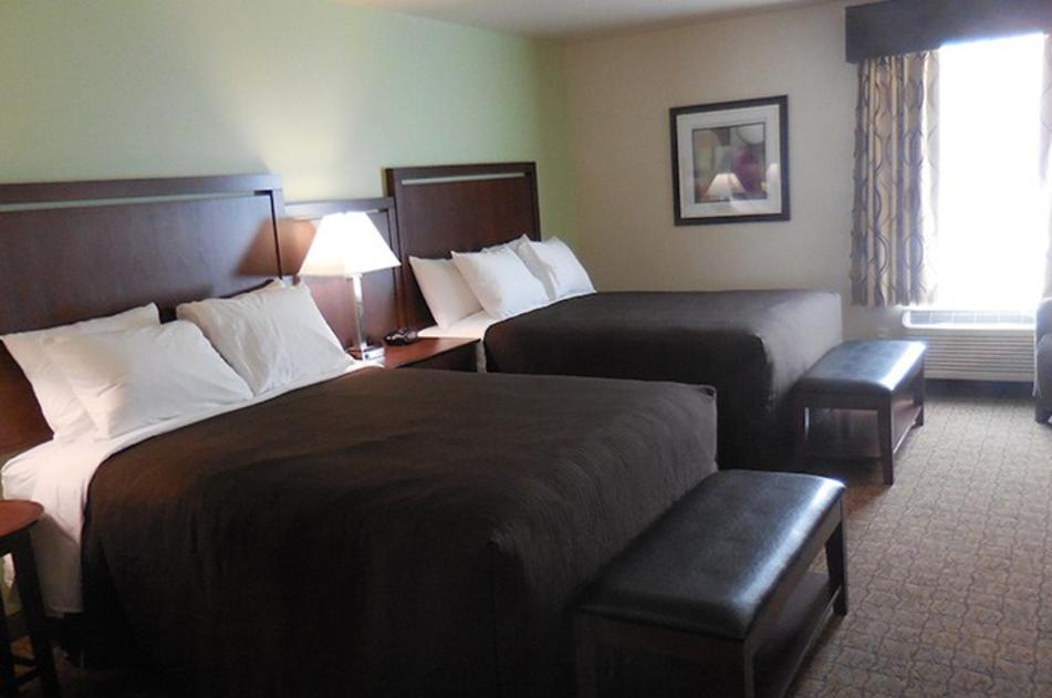 Double Queen Studio Suite