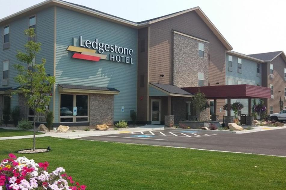 Ledgestone Hotel