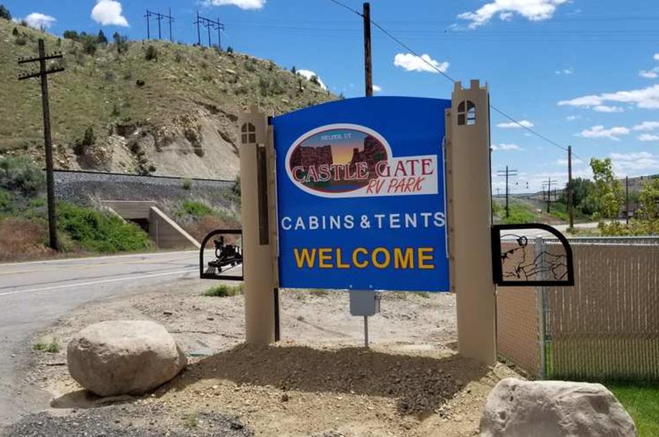 Castle Gate RV Park Welcome Sign