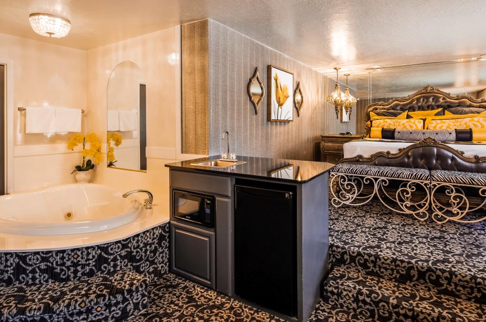 Coral Hill Room