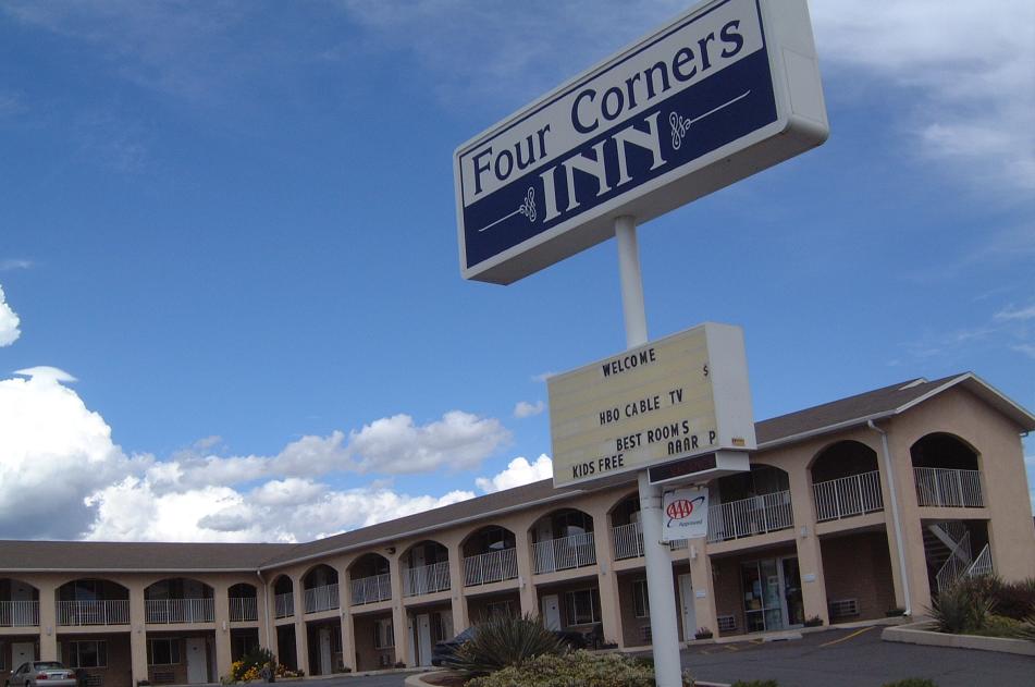 Four Corners Inn