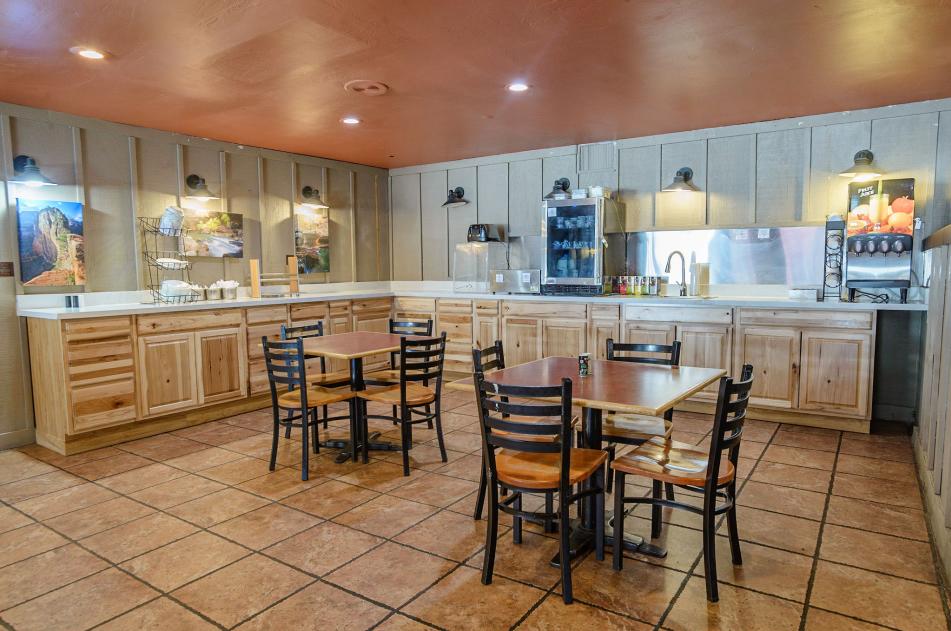 Breakfast room