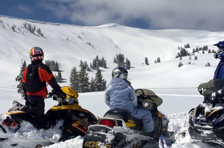Family Friendly Snowmobile Tours