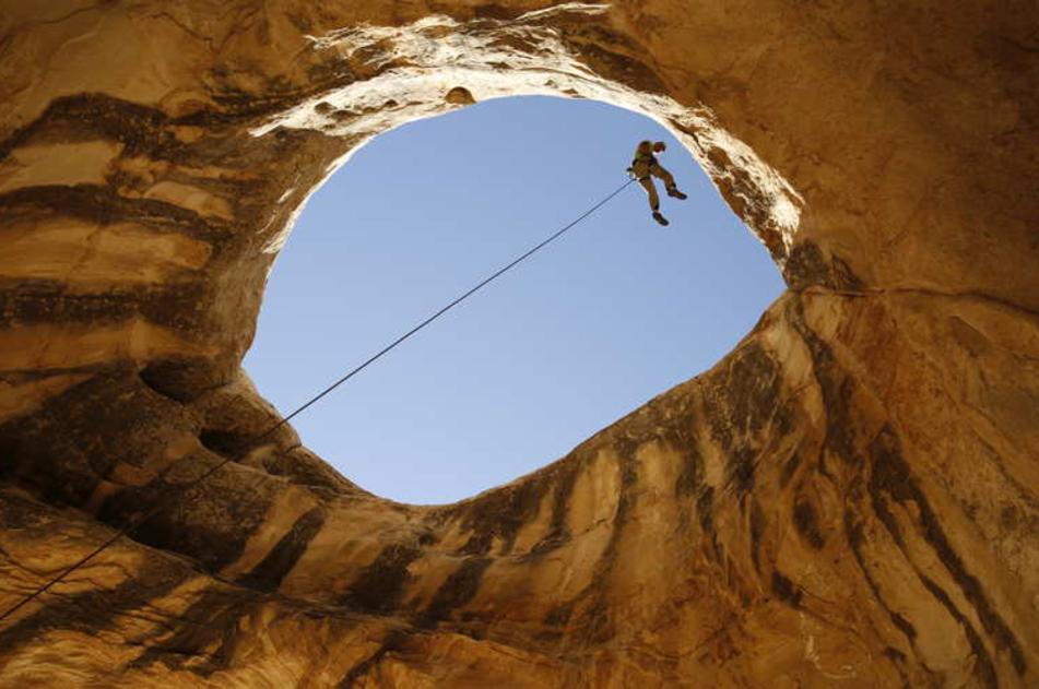 Rapelling