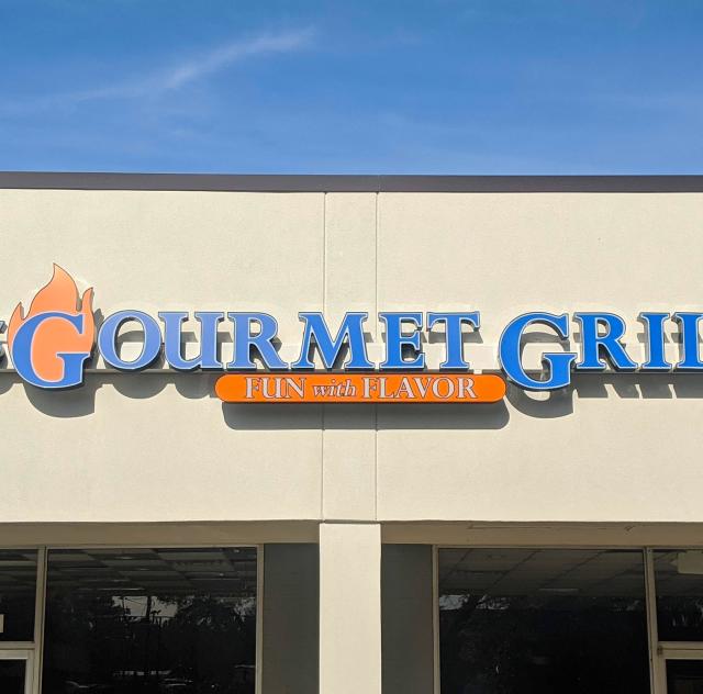 815 Gourmet Grill 2000x1500 72dpi
