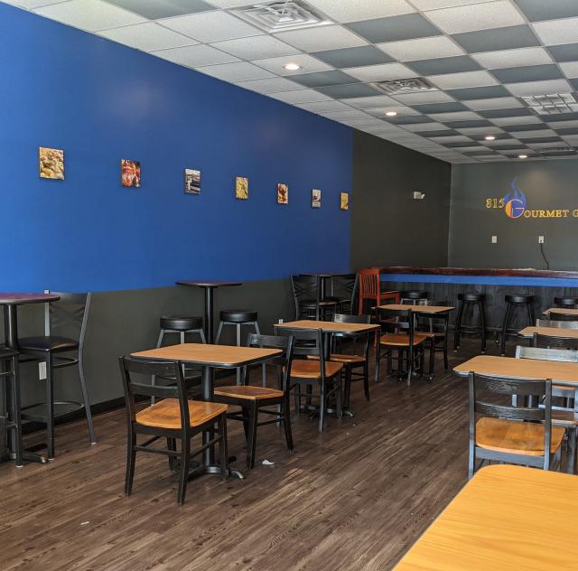 815 Gourmet Grill Interior 2000x1500 72dpi