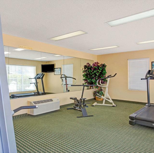 Baymont Inn & Suites Fitness Room