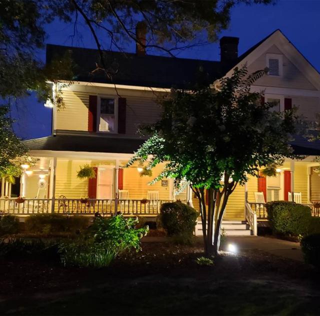 Dupree House At Night 2000x1500 72dpi