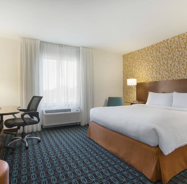 Fairfield Inn & Suites King Room