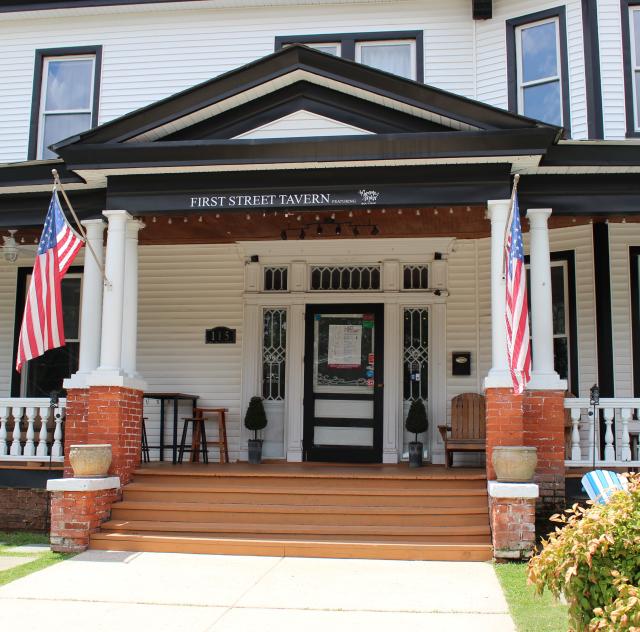 Collection 102+ Pictures tavern on 1st street photos Sharp