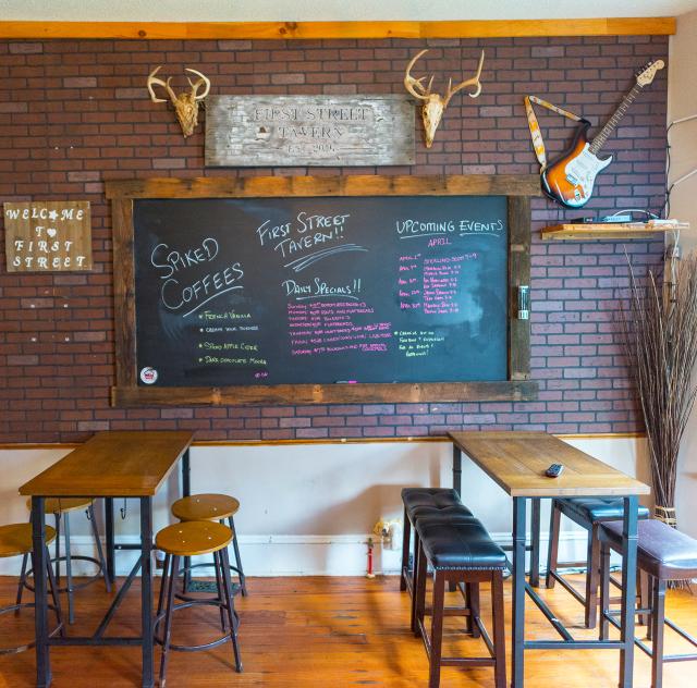 First Street Tavern Interior 2000x1500 72dpi