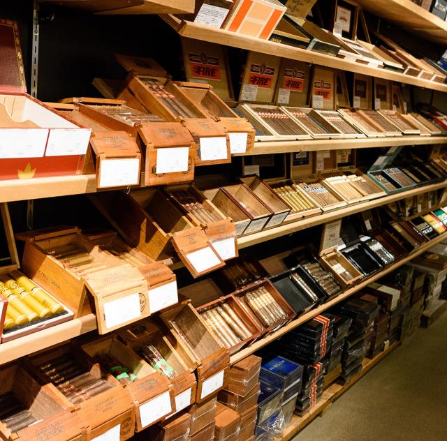 JR Cigar