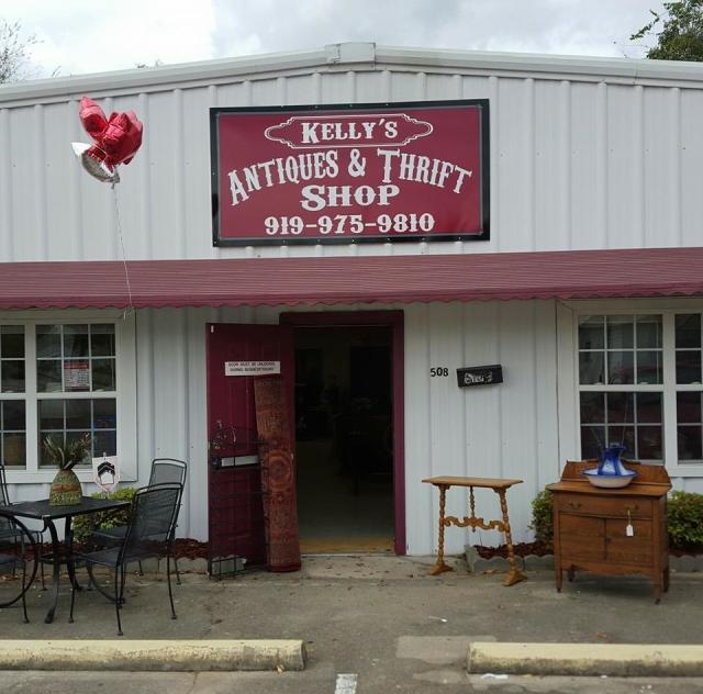 Kelly's Antiques and Thrift Shop