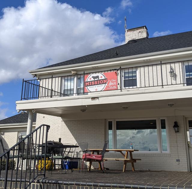 Mission Beef and Brews exterior