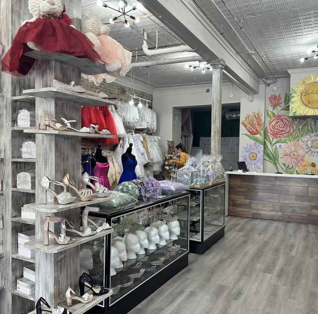Sola Creations interior 2000x1500 72dpi