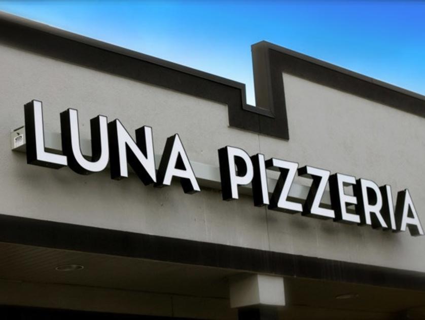 Luna Pizzeria Heights Restaurants in Houston, TX 77007