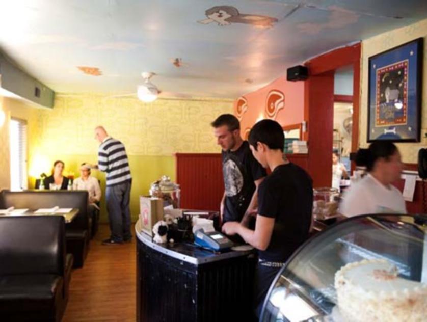 Baby Barnaby's | Restaurants in Houston, TX 77006