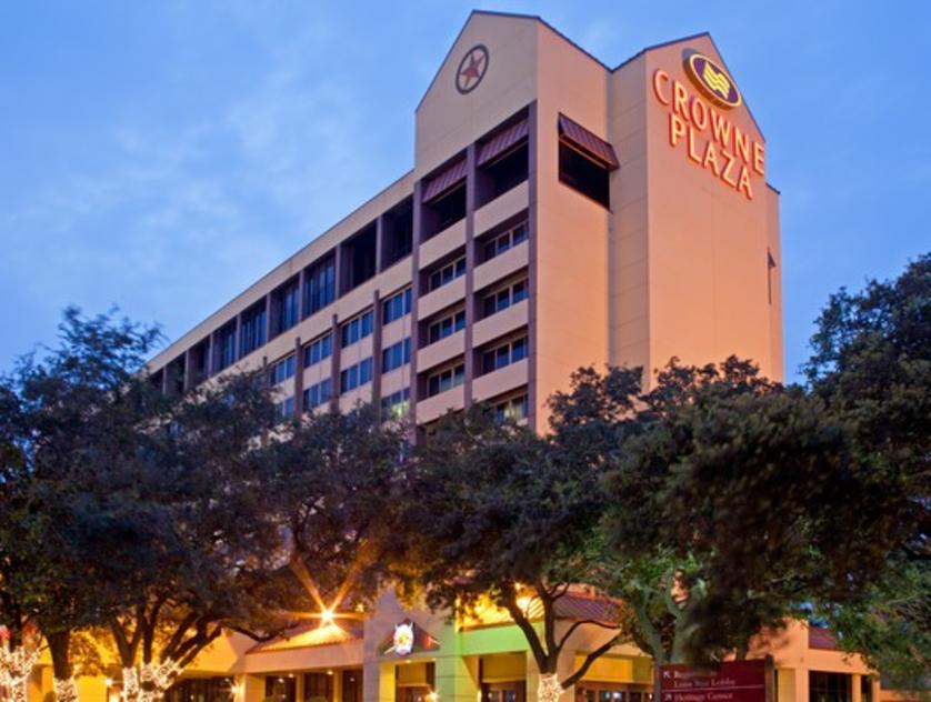Crowne Plaza Houston Near Nrg Park Hotels In Houston Tx