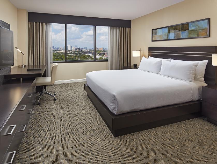 Hilton Houston Plaza Hotels In Houston Tx 77030