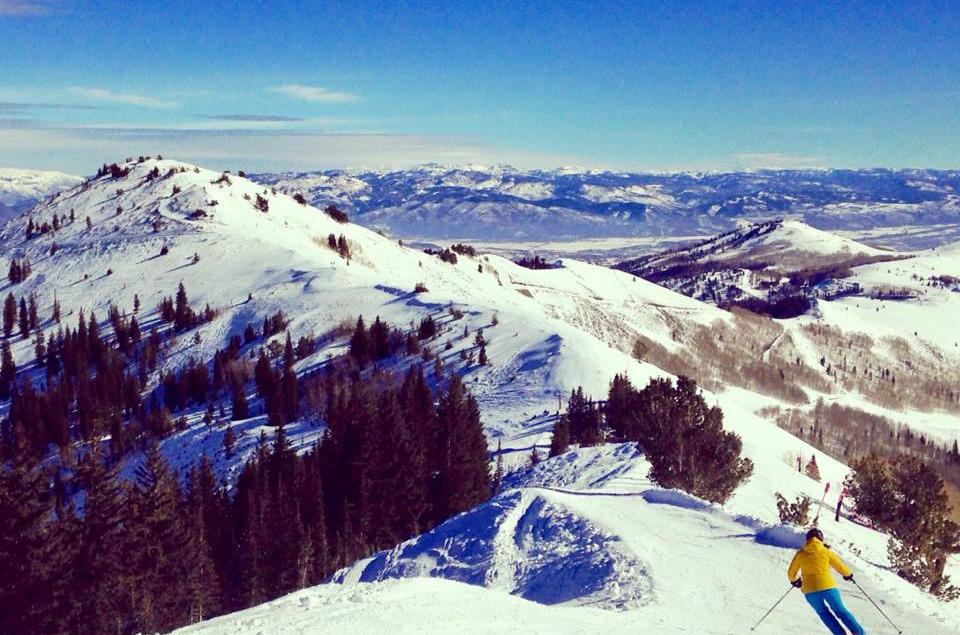 Aloha Ski Snowboard Main Street