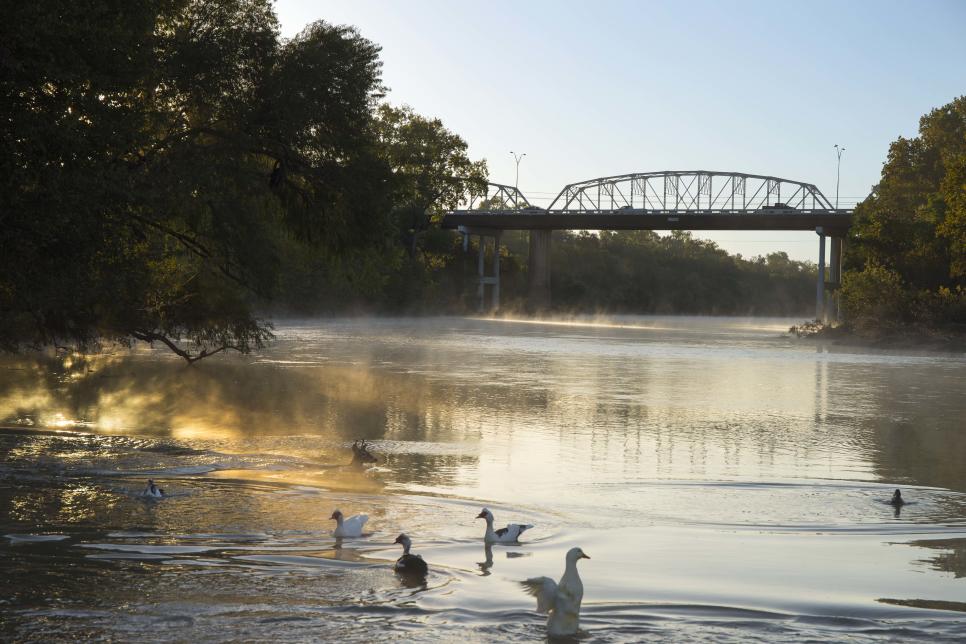 Bastrop_Downtown_Bridge_Morning