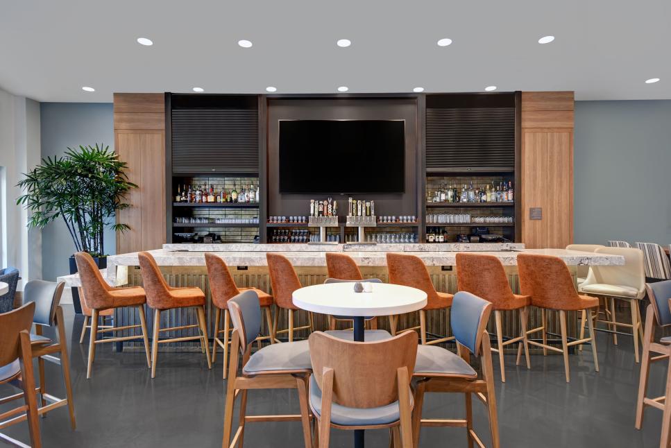 Hotel Bar