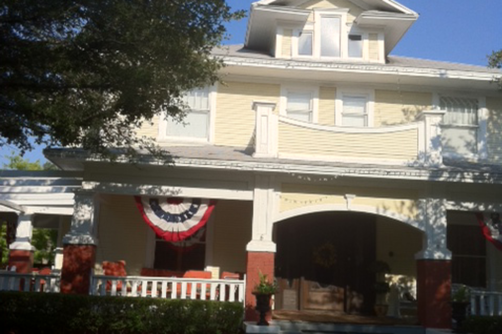 Rosen House Front Yard
