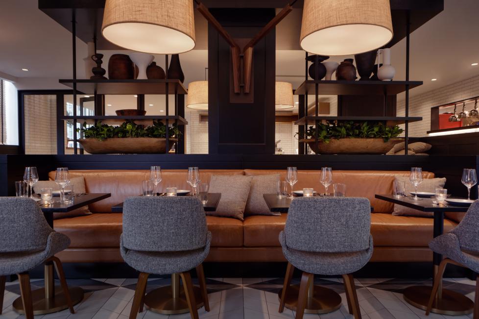 il Modo dining room