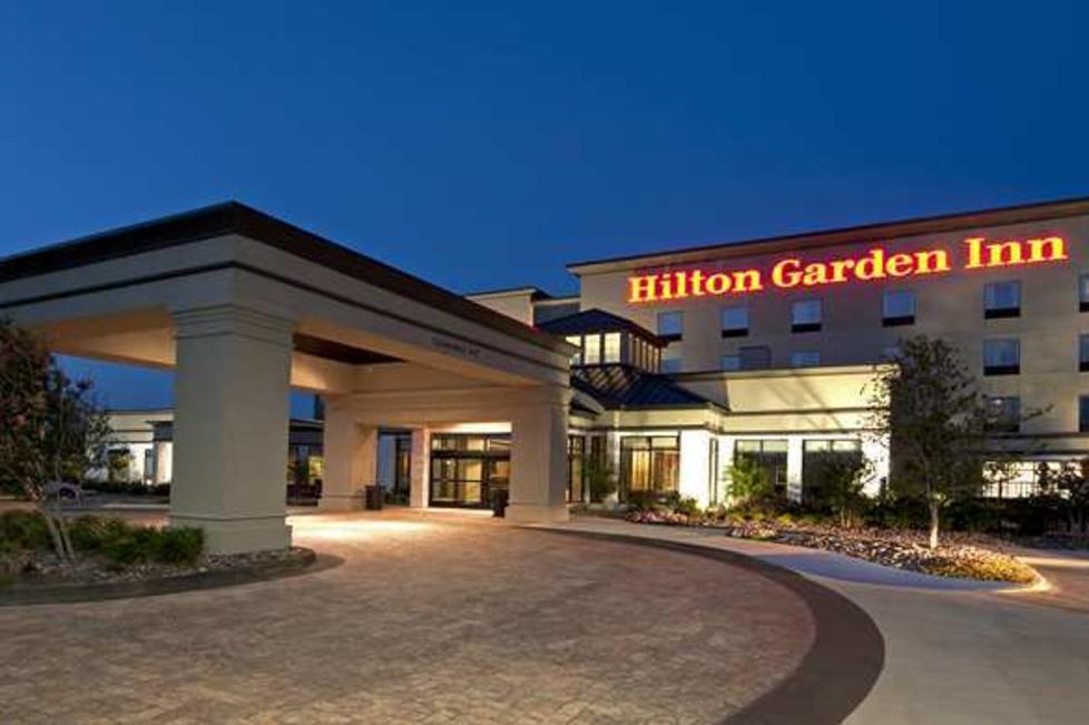 hilton garden inn alliance airport