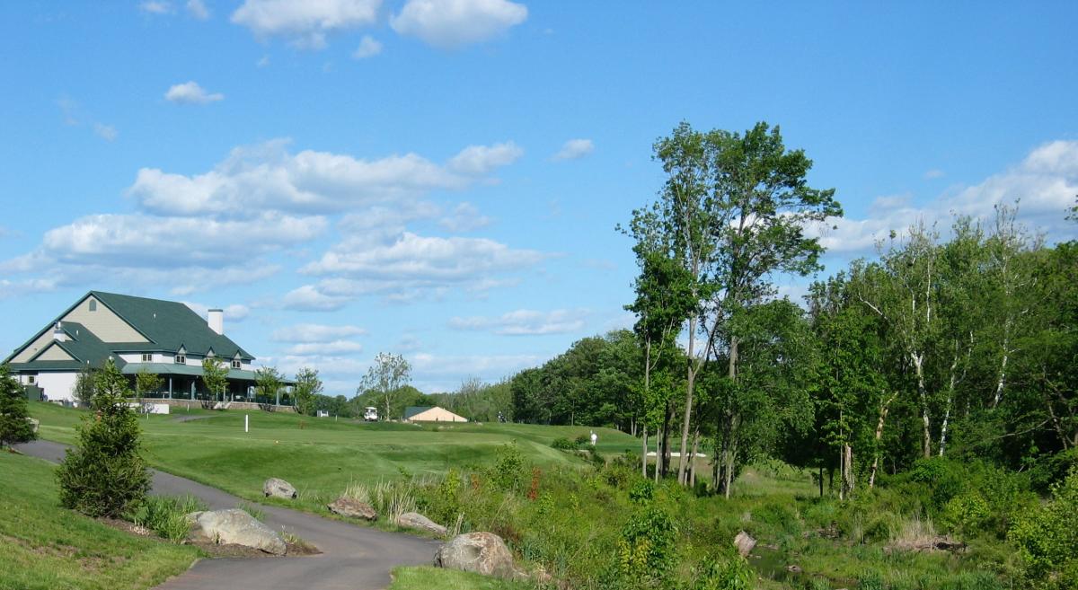 Raven's Claw Golf Club Hotel 18