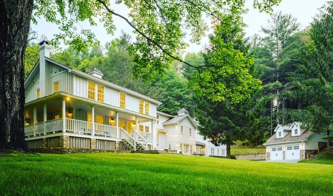 Inn at Little Pond Farm Exterior (2).jpg