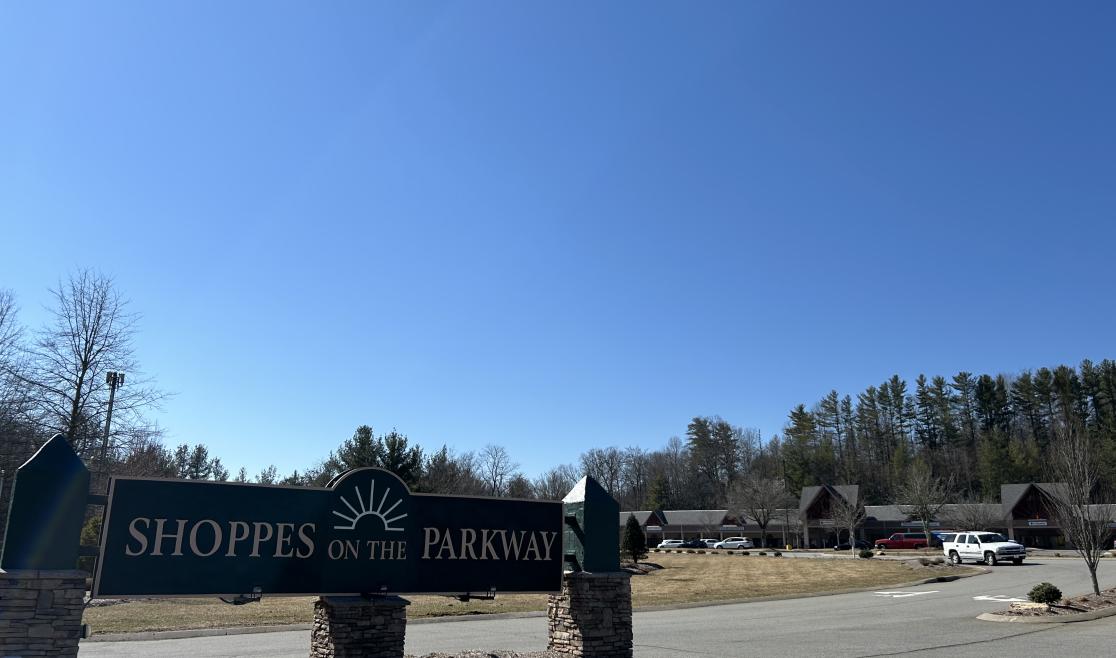 Shoppes on the Parkway.jpg
