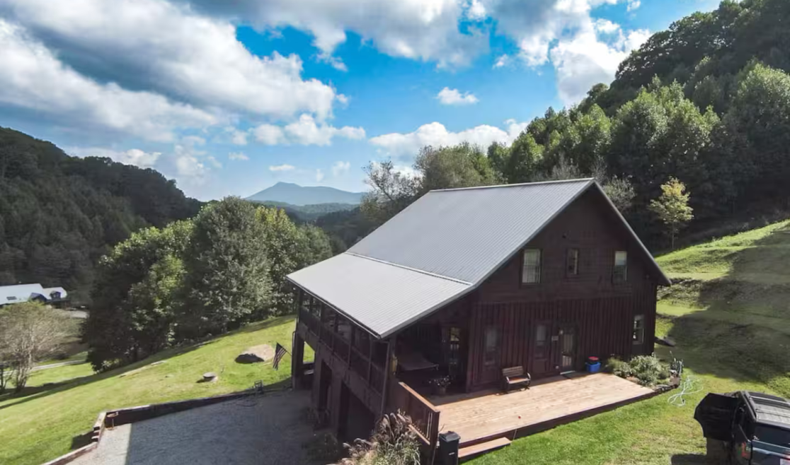 Phantasia Mountain Home.png