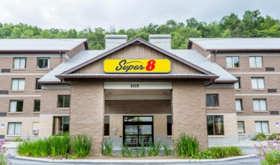 Super 8 Motel