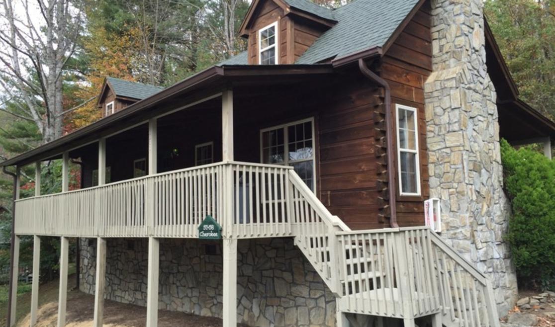 Highland Hills Motel And Cabins