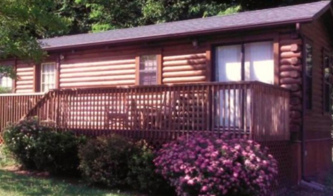 Riverside Log Cabin Rentals
